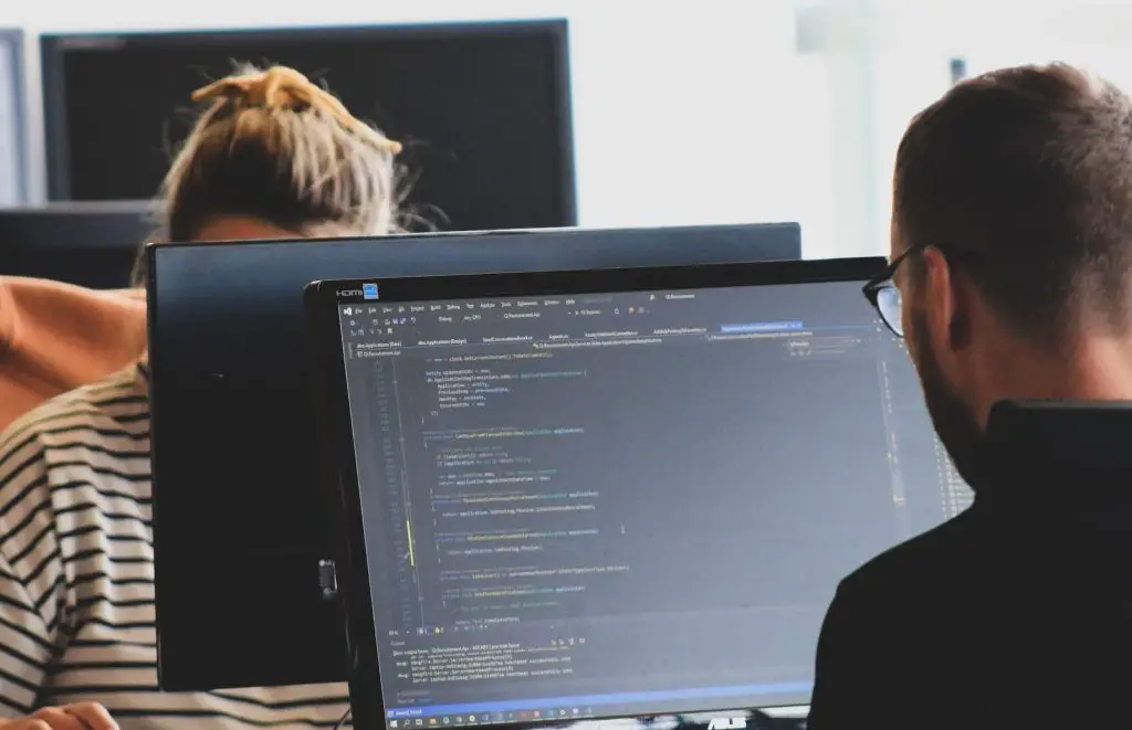 Is JavaScript Hard To Learn? (9 Things You Can Expect)