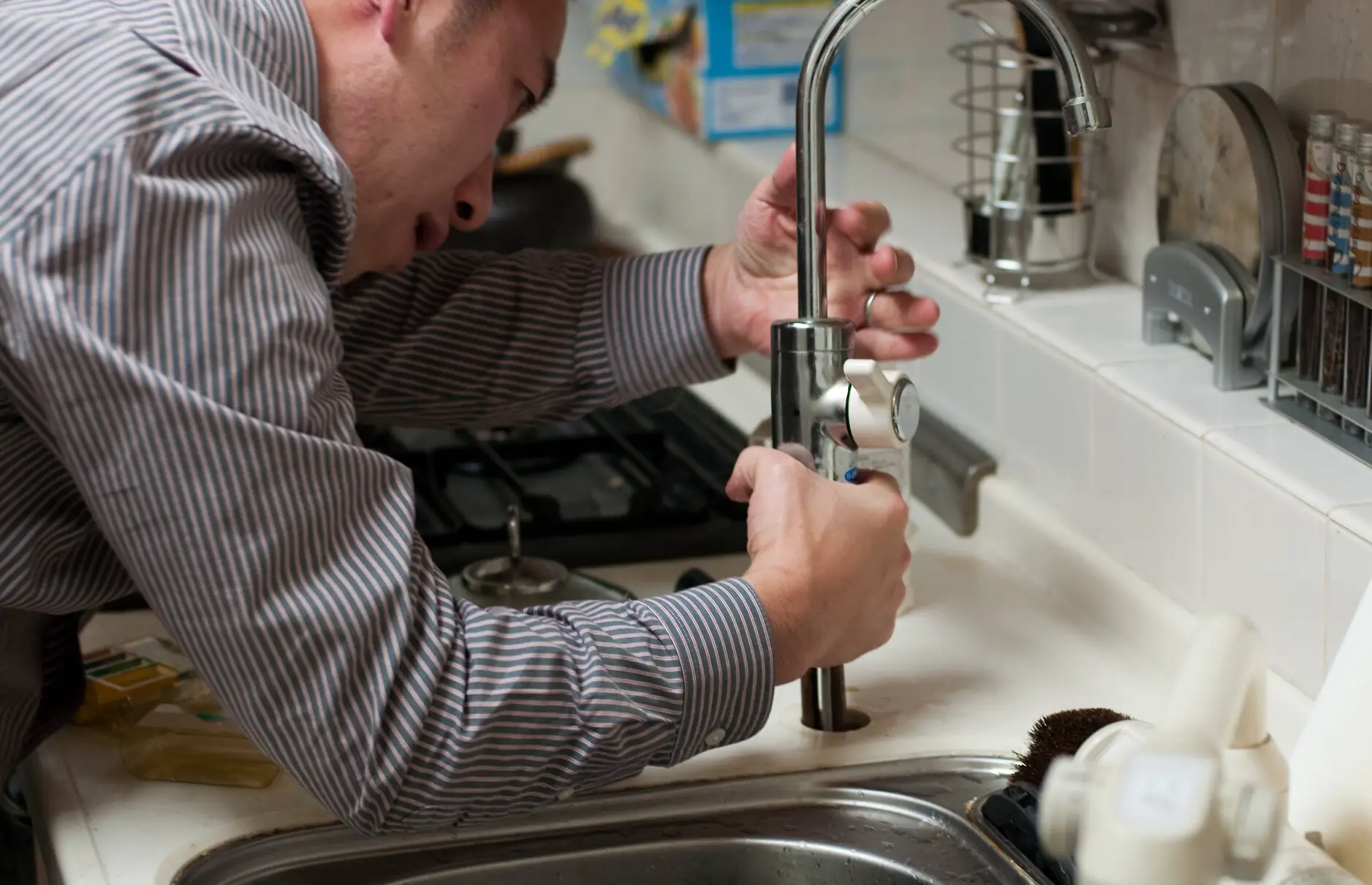 Plumber vs. Pipefitter: Which Career Should You Pick? 